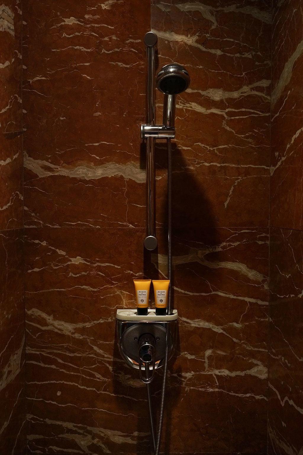 Landa Hotell Burgo Exteriör bild Shower